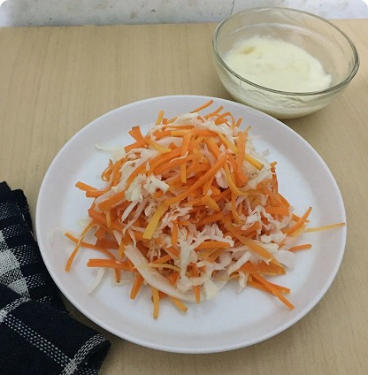 Salad Kol & Wortel dengan Perasan Lemon